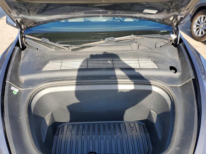 Продаж на аукціоні авто 2023 Tesla Model Y, vin: 7SAYGDEE3PF664642, номер лоту: 52692436