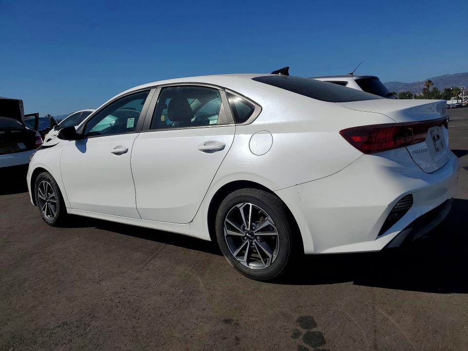 52931446 :رقم المزاد ، 3KPF24AD6RE725460 vin ، 2024 Kia Forte مزاد بيع