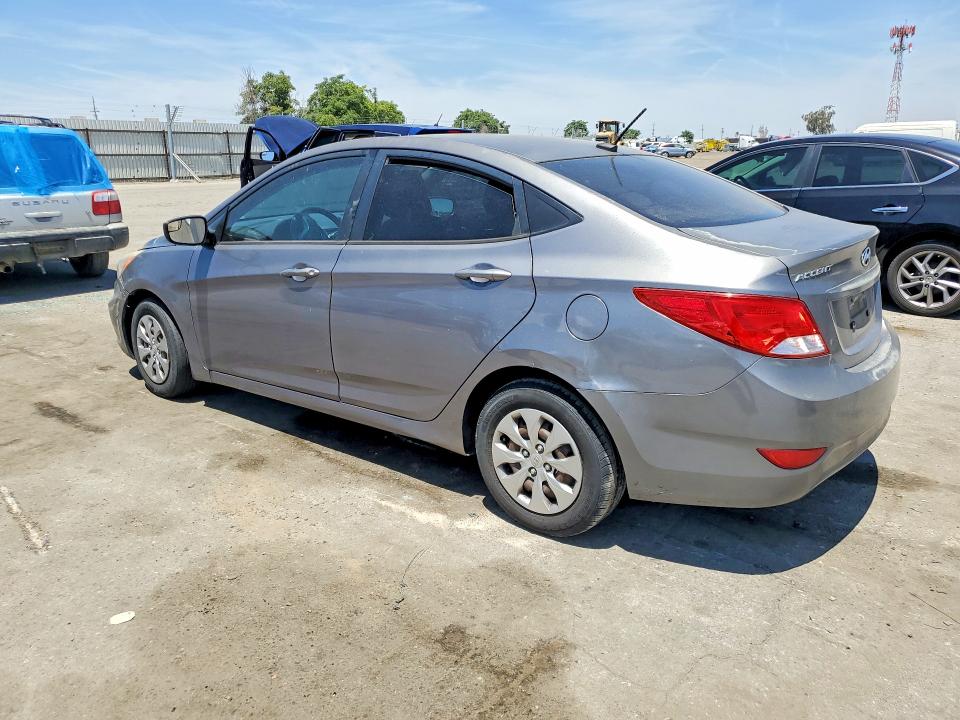 2015 Hyundai Accent მანქანა იყიდება აუქციონზე, vin: KMHCT4AE5FU832498, აუქციონის ნომერი: 52381906