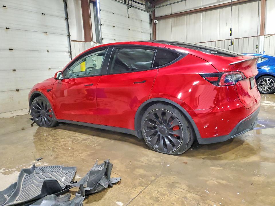 53067326 :رقم المزاد ، 7SAYGDEF5PF668104 vin ، 2023 Tesla Model Y مزاد بيع