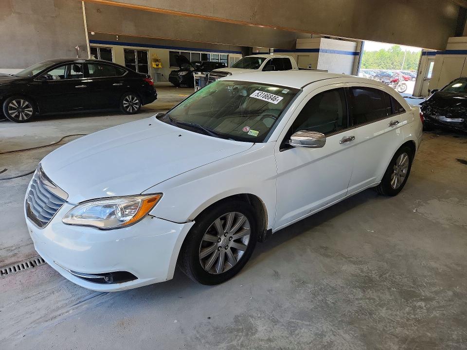 Auction sale of the 2013 Chrysler 200, vin: 1C3CCBCG1DN523937, lot number: 53186846