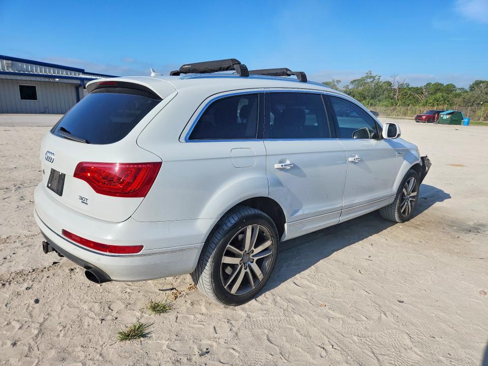 Продажа на аукционе авто 2015 Audi Q7, vin: WA1LGAFE4FD023598, номер лота: 52999256
