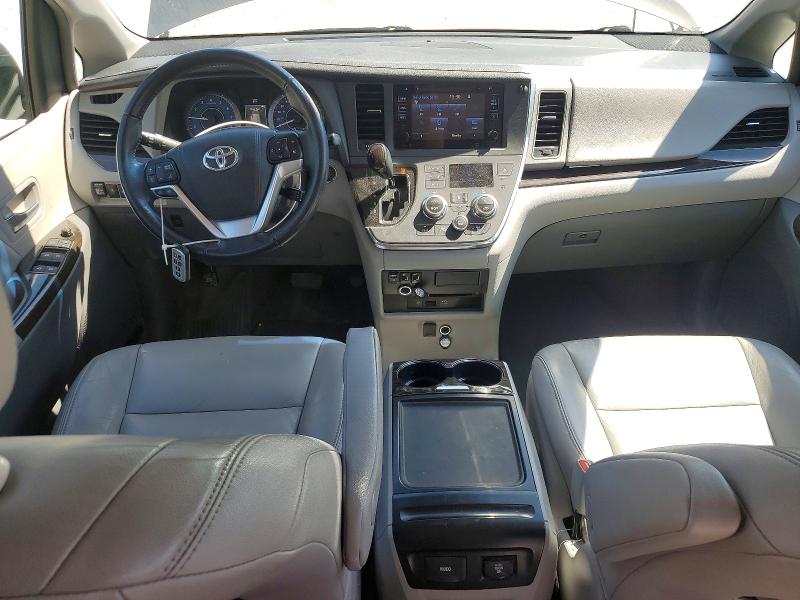 55016796 :رقم المزاد ، 5TDDK3DC8FS111872 vin ، 2015 Toyota Sienna مزاد بيع