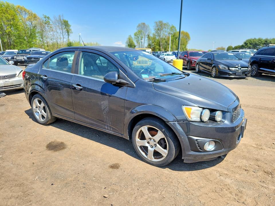 2014 Chevrolet Sonic მანქანა იყიდება აუქციონზე, vin: 1G1JE5SB2E4202946, აუქციონის ნომერი: 52014446