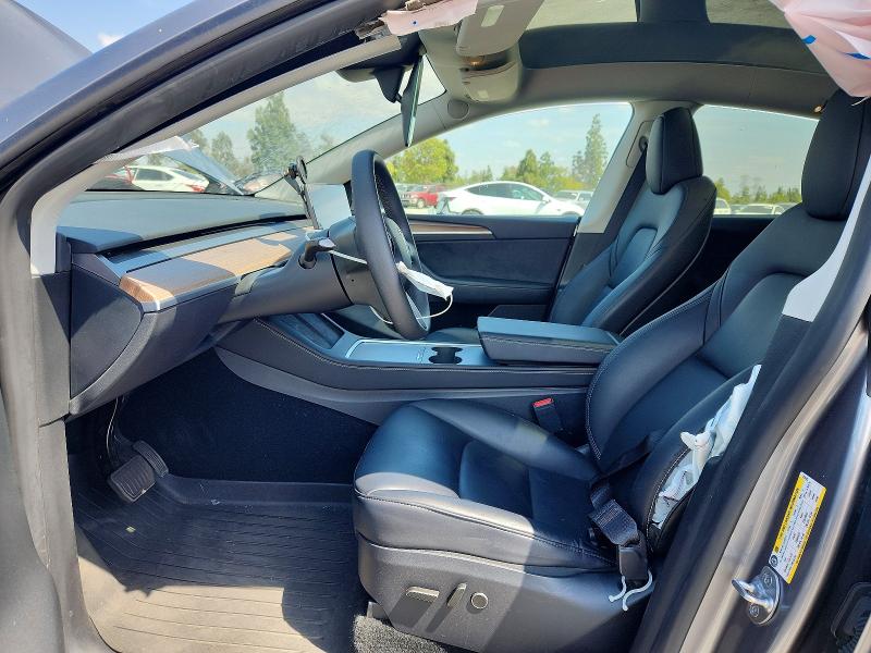 52432376 :رقم المزاد ، 7SAYGDED7SF313233 vin ، 2025 Tesla Model Y مزاد بيع