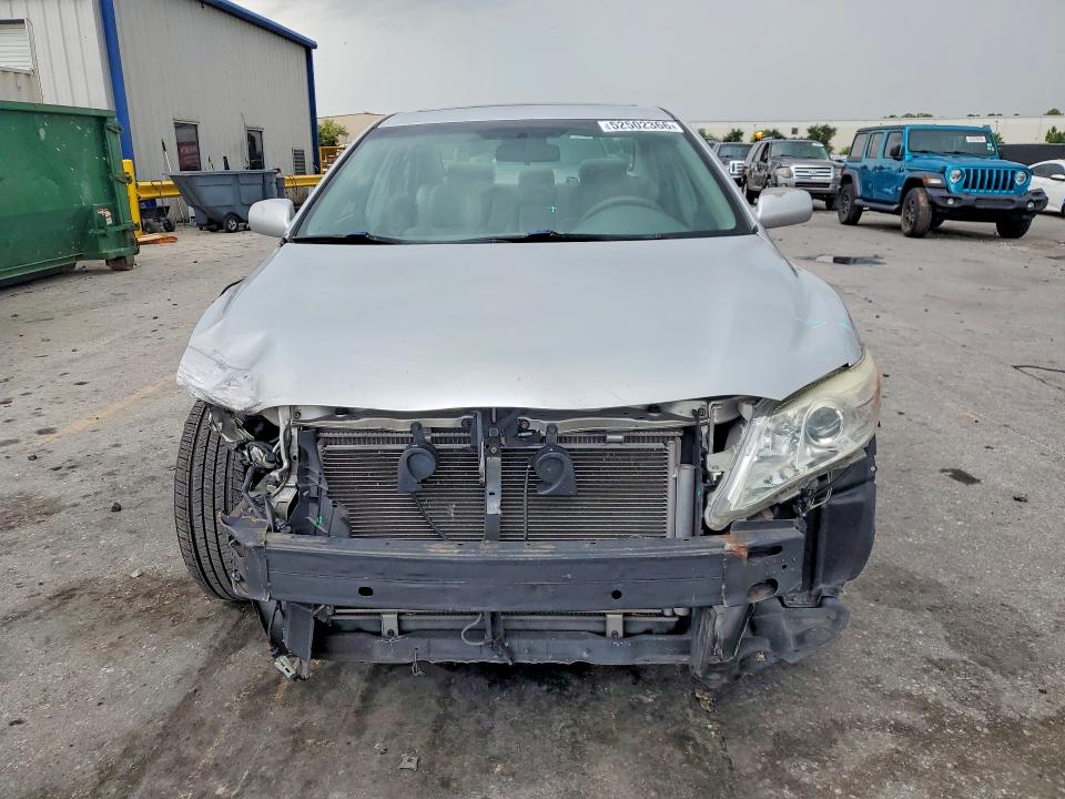 52502366 :رقم المزاد ، 4T1BF3EK1BU209550 vin ، 2011 Toyota Camry مزاد بيع