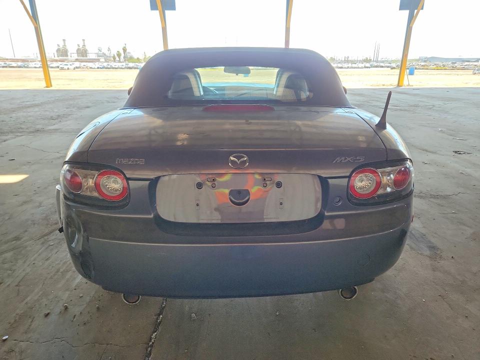 54828766 :رقم المزاد ، JM1NC25F870136537 vin ، 2007 Mazda Mx-5 Miata مزاد بيع