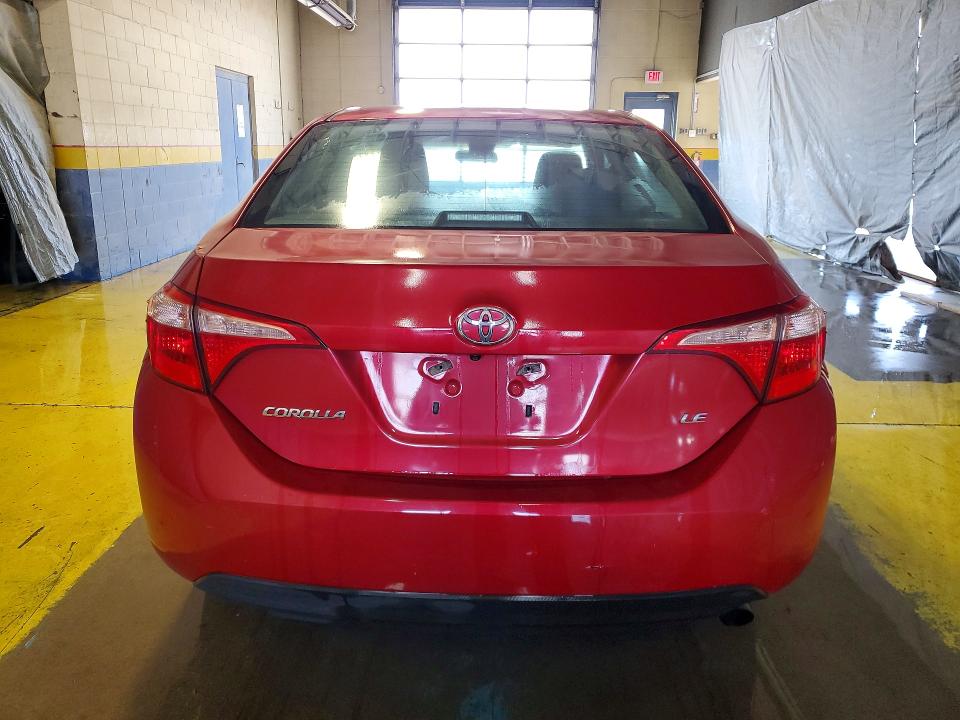 53392976 :رقم المزاد ، 5YFBURHE2HP643615 vin ، 2017 Toyota Corolla مزاد بيع