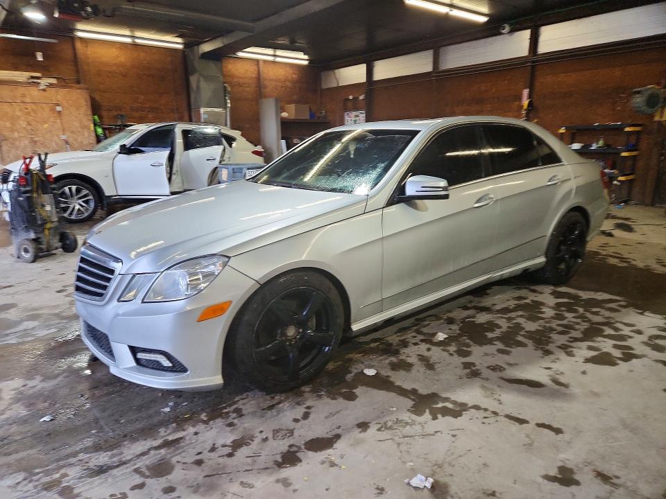 2011 Mercedes-benz E მანქანა იყიდება აუქციონზე, vin: WDDHF8HB2BA425499, აუქციონის ნომერი: 52403356