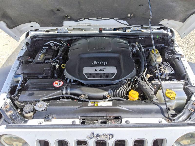 Продажа на аукционе авто 2015 Jeep Wrangler Unlimited, vin: 1C4BJWFGXFL757993, номер лота: 53405306