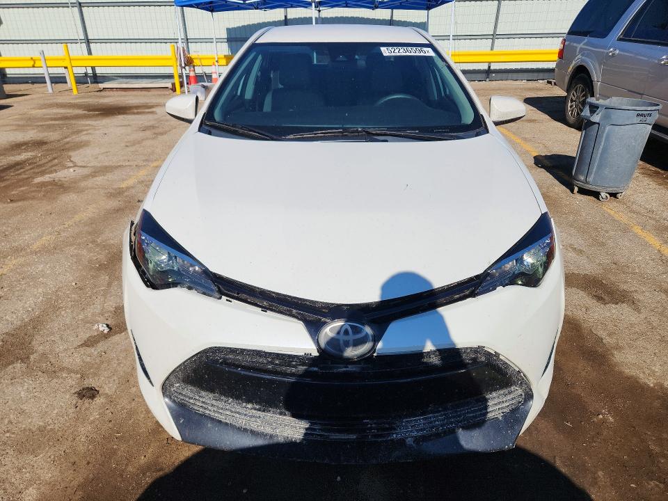 Aukcja sprzedaży 2018 Toyota Corolla, vin: 5YFBURHE6JP801184, numer aukcji: 52236596
