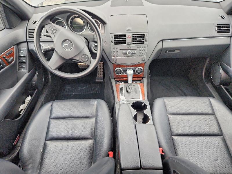 2010 Mercedes-benz C მანქანა იყიდება აუქციონზე, vin: WDDGF8BB3AF400486, აუქციონის ნომერი: 54445256