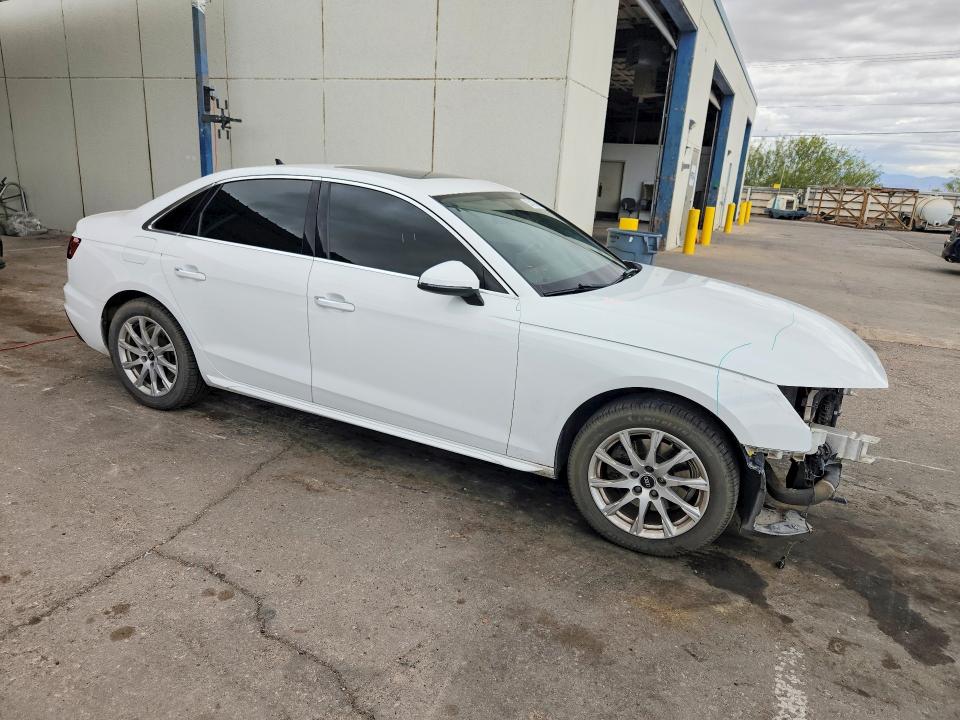 Продажа на аукционе авто 2022 Audi A4, vin: WAUABAF43NN000693, номер лота: 52413086