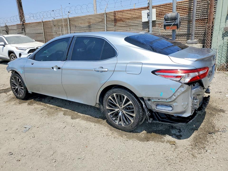 Продаж на аукціоні авто 2018 Toyota Camry, vin: 4T1B11HK1JU649586, номер лоту: 54278976