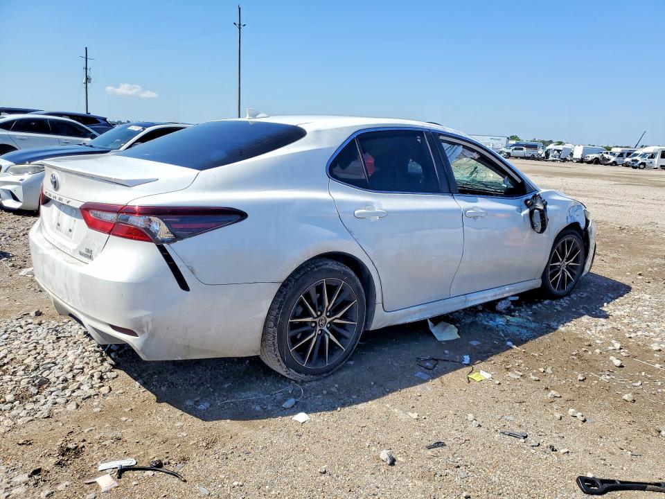 Продаж на аукціоні авто 2022 Toyota Camry Hybrid, vin: 4T1G31AK1NU582651, номер лоту: 53325896