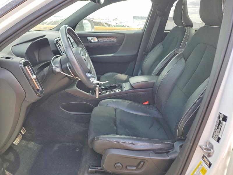 2020 Volvo Xc40 მანქანა იყიდება აუქციონზე, vin: YV4162UM1L2260442, აუქციონის ნომერი: 52320176