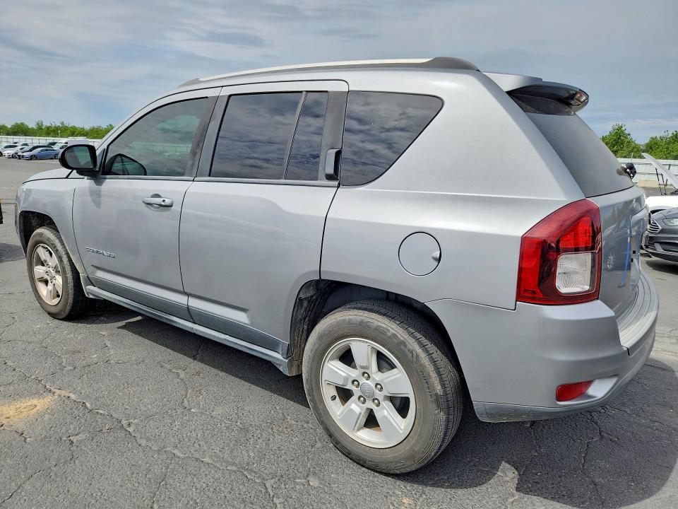 52451346 :رقم المزاد ، 1C4NJCBA2FD386321 vin ، 2015 Jeep Compass مزاد بيع