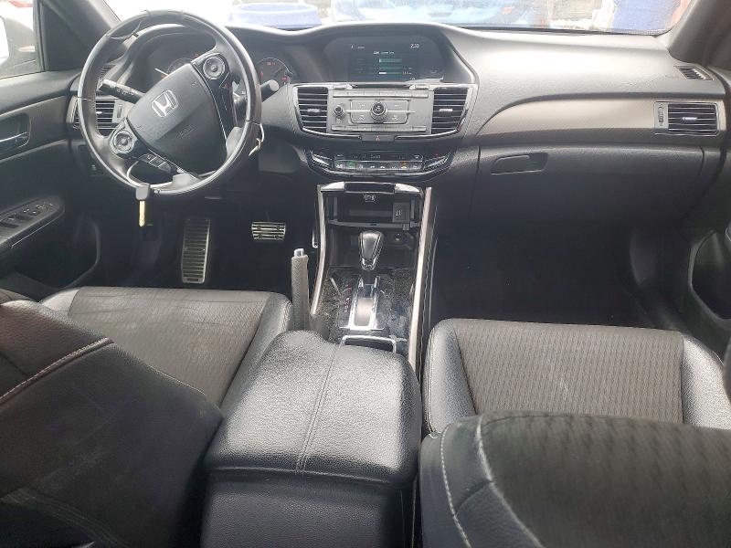 2017 Honda Accord მანქანა იყიდება აუქციონზე, vin: 1HGCR2F5XHA220884, აუქციონის ნომერი: 54548856