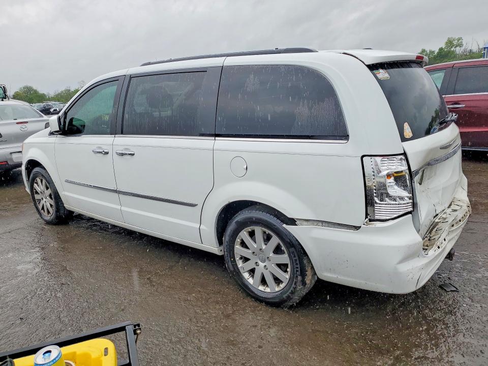 2015 Chrysler Town & Country მანქანა იყიდება აუქციონზე, vin: 2C4RC1BG9FR646084, აუქციონის ნომერი: 52368916