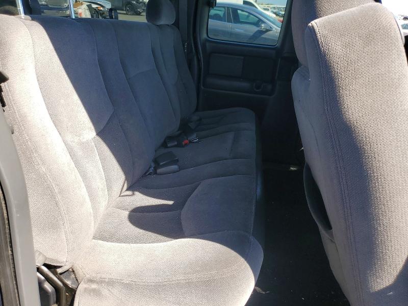 Продажа на аукционе авто 2004 Gmc New Sierra, vin: 2GTEC19T341383572, номер лота: 52684016