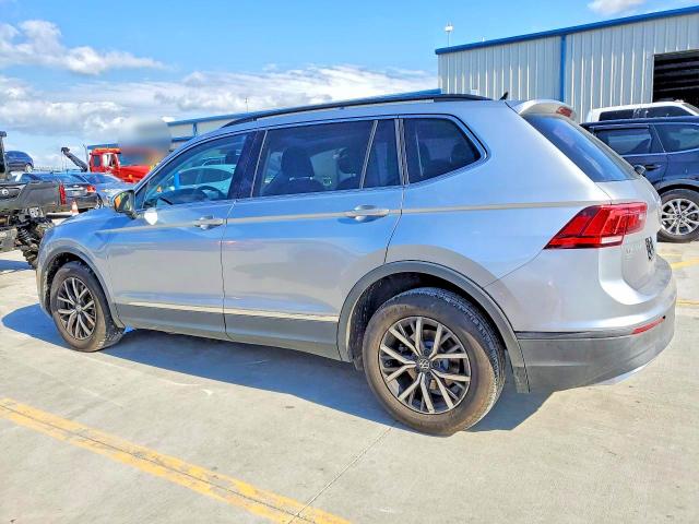 Продажа на аукционе авто 2020 Volkswagen Tiguan, vin: 3VV3B7AX0LM059399, номер лота: 51038876