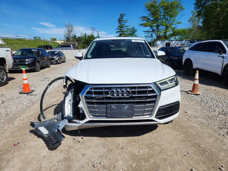 Продаж на аукціоні авто 2018 Audi Q5, vin: WA1BNAFY1J2016804, номер лоту: 53407236