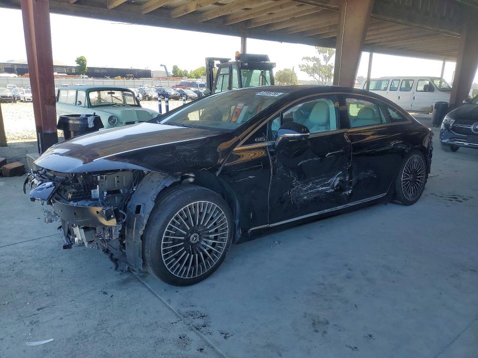 52209756 :رقم المزاد ، W1KCG2DB5NA007825 vin ، 2022 Mercedes-benz Eqs Sedan مزاد بيع