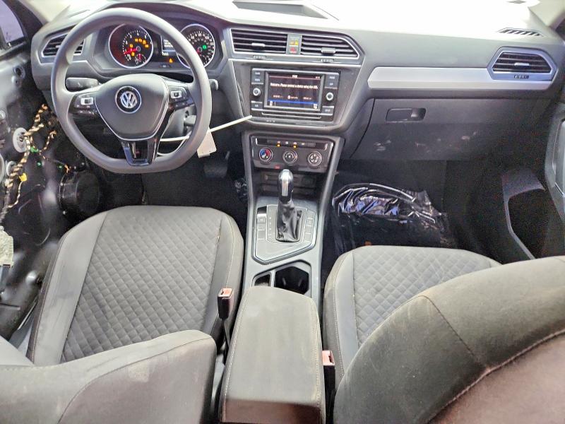 Продажа на аукционе авто 2018 Volkswagen Tiguan, vin: 3VV1B7AX2JM065855, номер лота: 55410016