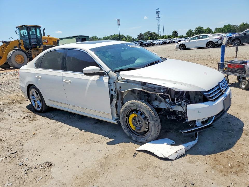 54065086 :رقم المزاد ، 1VWBN7A37EC100112 vin ، 2014 Volkswagen Passat مزاد بيع