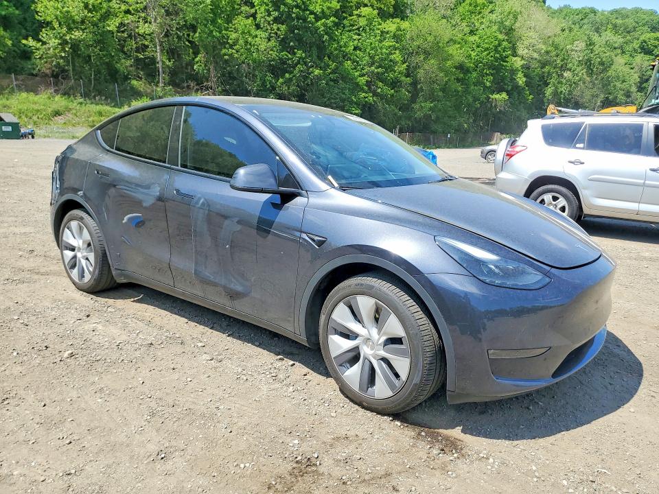 2024 Tesla Model Y მანქანა იყიდება აუქციონზე, vin: 7SAYGDEE2RA272591, აუქციონის ნომერი: 54456356