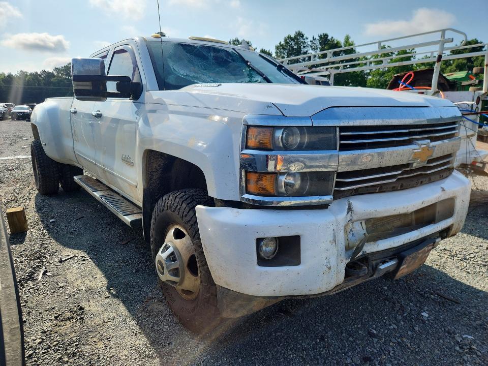 2015 Chevrolet Silverado მანქანა იყიდება აუქციონზე, vin: 1GC4K1E88FF590440, აუქციონის ნომერი: 55238476