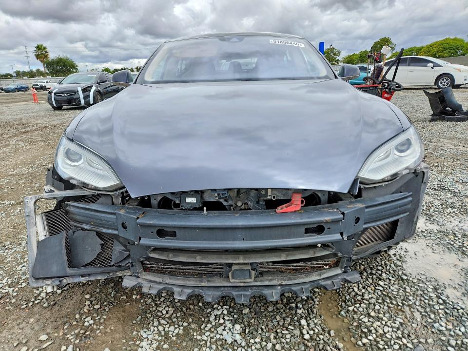 Продаж на аукціоні авто 2015 Tesla Model S, vin: 5YJSA1H15FFP77454, номер лоту: 51856446