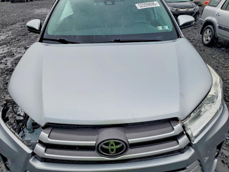 Aukcja sprzedaży 2018 Toyota Highlander, vin: 5TDJZRFHXJS906683, numer aukcji: 52209896