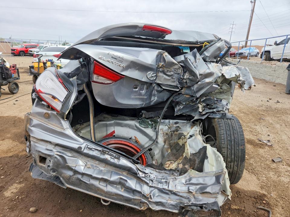 Aukcja sprzedaży 2015 Hyundai Elantra, vin: KMHDH4AE2FU280013, numer aukcji: 52045486