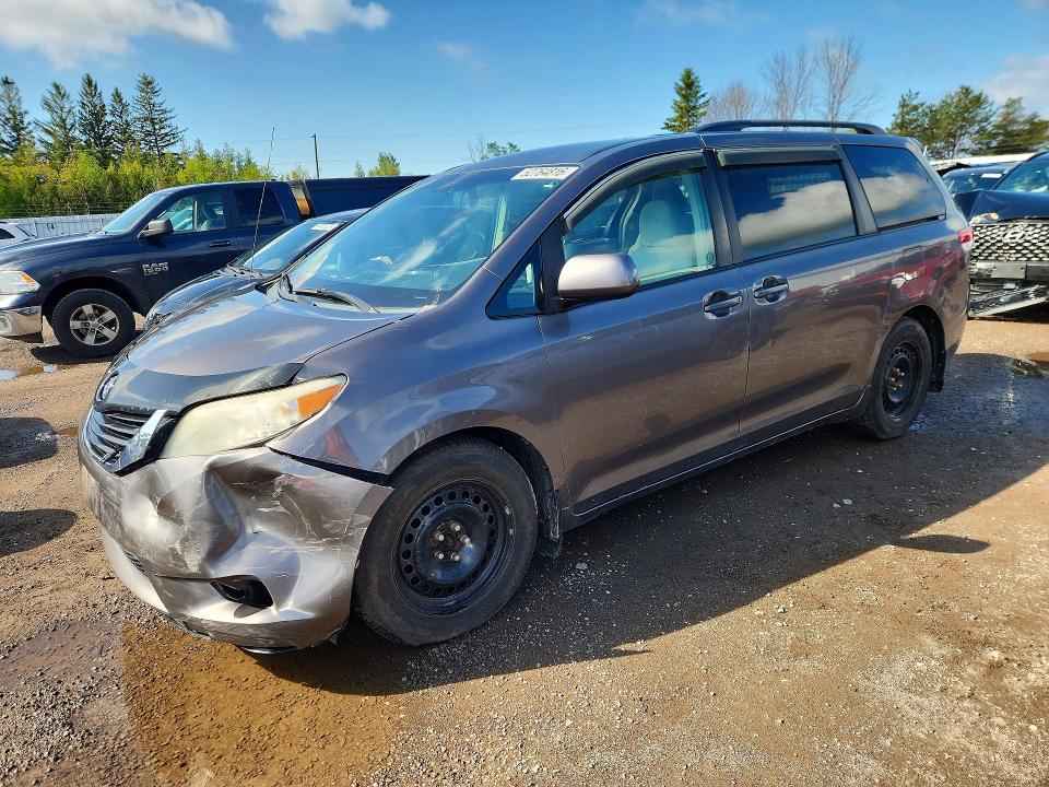 52764816 :رقم المزاد ، 5TDKK3DC5BS137122 vin ، 2011 Toyota Sienna مزاد بيع