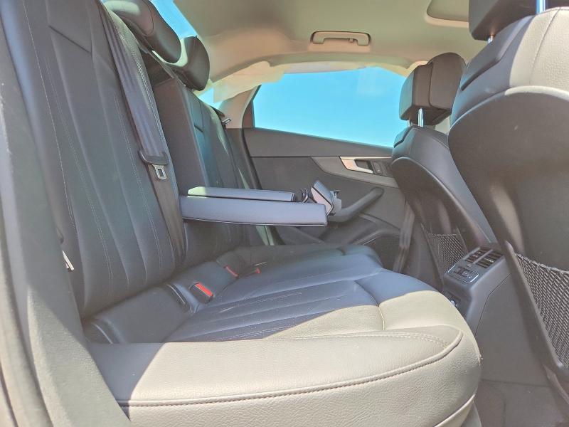 Aukcja sprzedaży 2018 Audi A4, vin: WAUENAF45JN010502, numer aukcji: 52924016