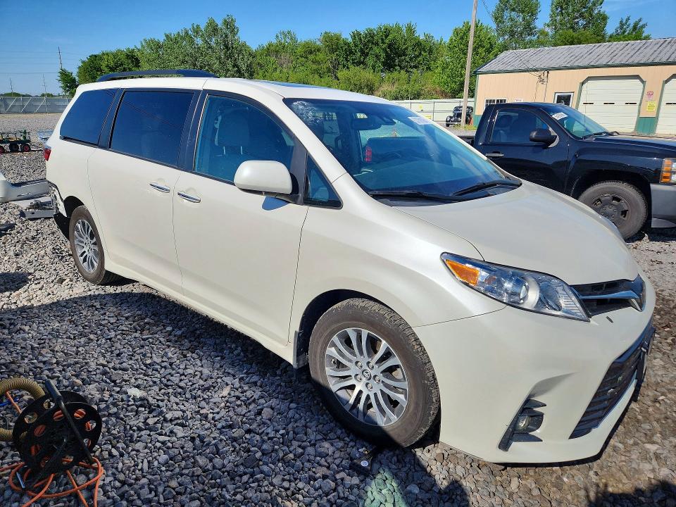 Продажа на аукционе авто 2020 Toyota Sienna, vin: 5TDYZ3DC0LS055189, номер лота: 53759196