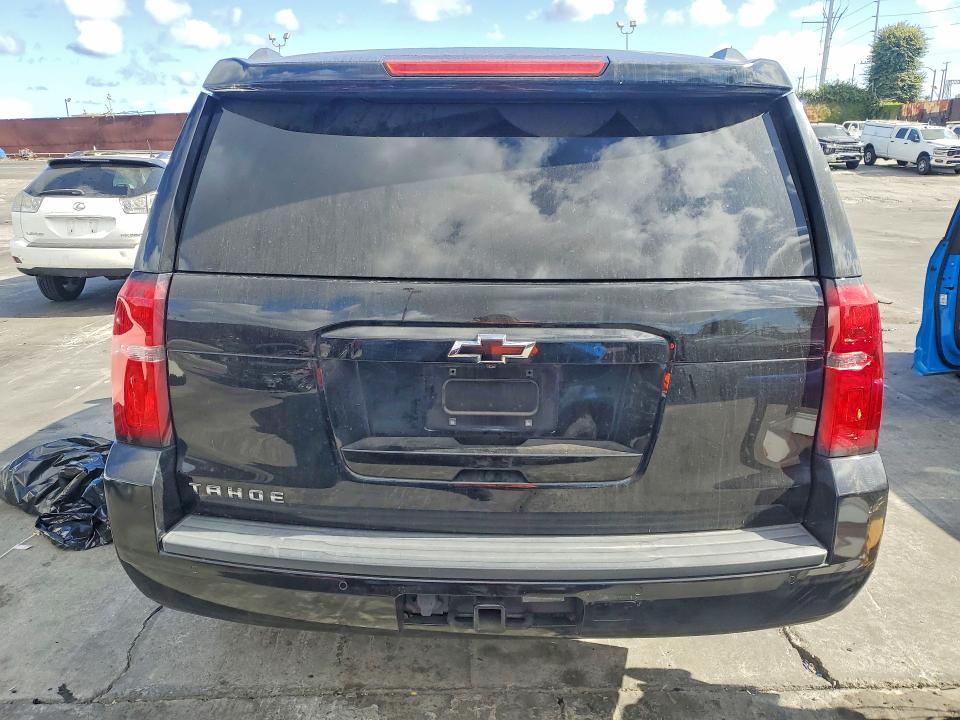 Продажа на аукционе авто 2018 Chevrolet Tahoe, vin: 1GNSCBKC9JR335720, номер лота: 55073326
