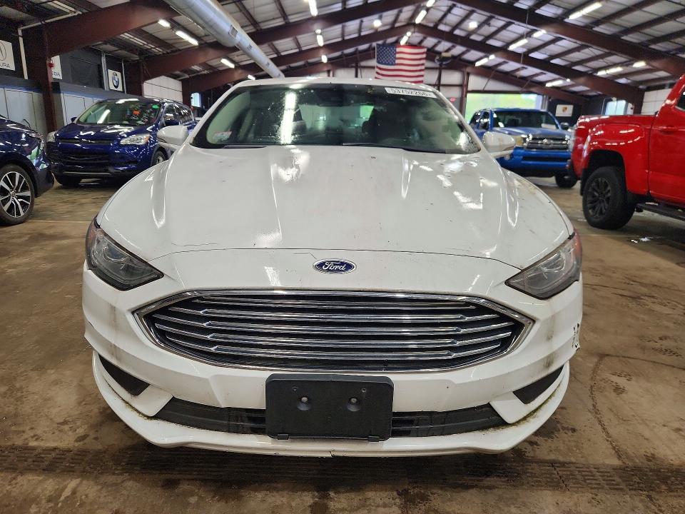 53752266 :رقم المزاد ، 3FA6P0H75JR117300 vin ، 2018 Ford Fusion مزاد بيع