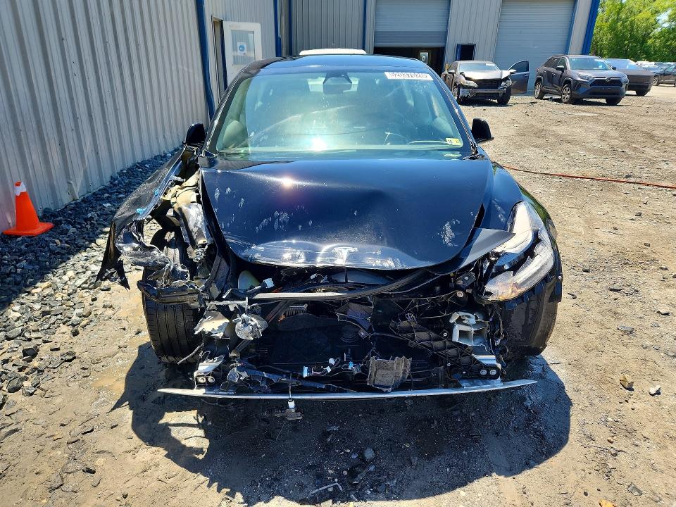 52037626 :رقم المزاد ، 5YJ3E1EA9NF119664 vin ، 2022 Tesla Model 3 مزاد بيع