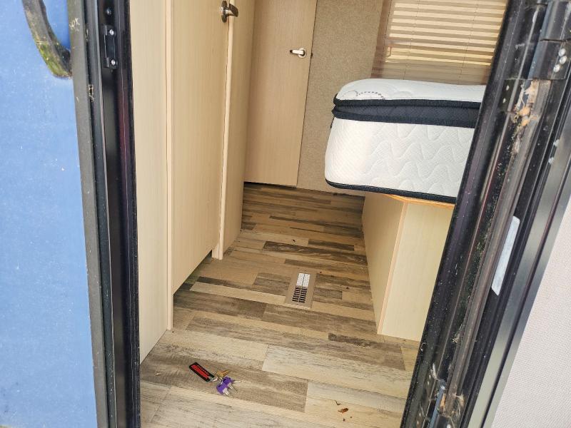 2017 Winnebago Minnie მანქანა იყიდება აუქციონზე, vin: 54CTM1R23H3031927, აუქციონის ნომერი: 51330536