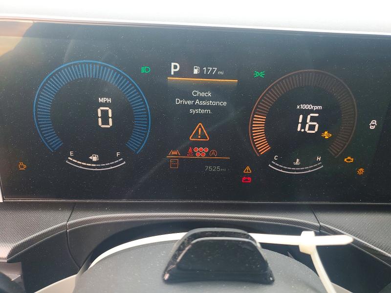 2025 Hyundai Santa Fe მანქანა იყიდება აუქციონზე, vin: 5NMP2DGL7SH137746, აუქციონის ნომერი: 53437666