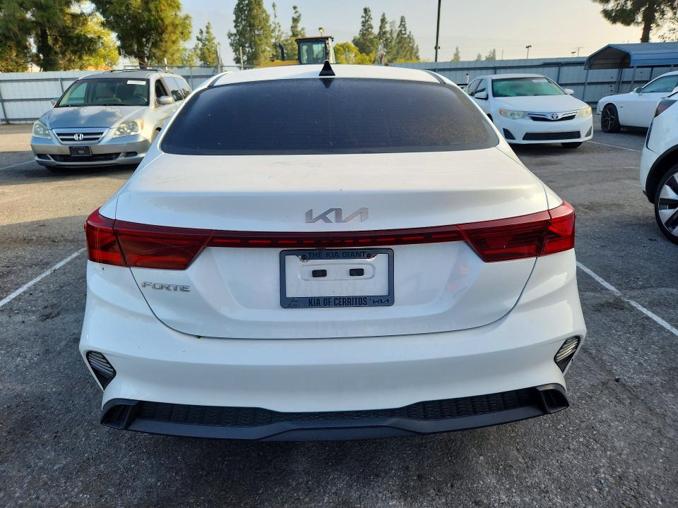53410936 :رقم المزاد ، 3KPF24AD6NE466205 vin ، 2022 Kia Forte مزاد بيع