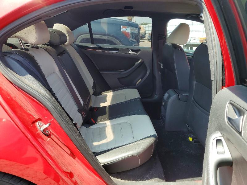 53275626 :رقم المزاد ، 3VWD17AJ5FM225595 vin ، 2015 Volkswagen Jetta مزاد بيع