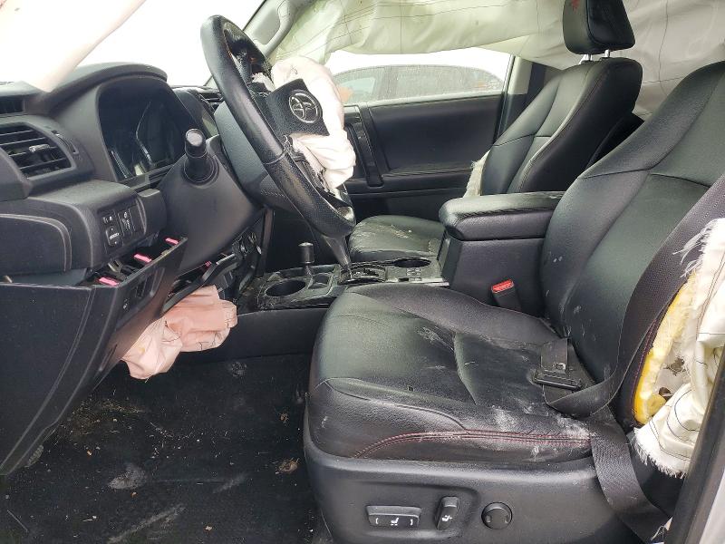 52546136 :رقم المزاد ، JTEBU5JR7H5424888 vin ، 2017 Toyota 4runner مزاد بيع