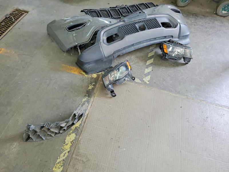 Продаж на аукціоні авто 2019 Jeep Grand Cherokee, vin: 1C4RJFLG9KC619777, номер лоту: 53087696