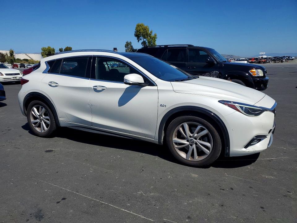 53069306 :رقم المزاد ، SJKCH5CP7HA026366 vin ، 2017 Infiniti Qx30 مزاد بيع