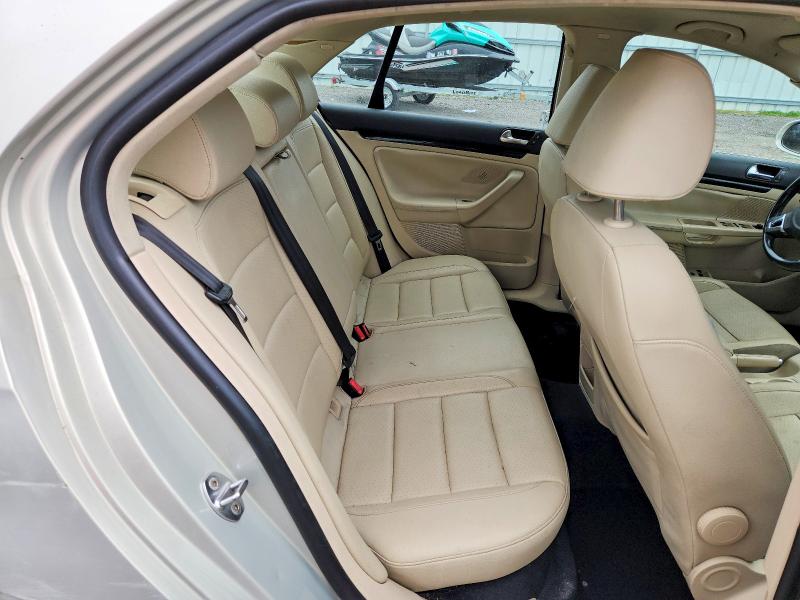 Продажа на аукционе авто 2010 Volkswagen Jetta, vin: 3VWRZ7AJ0AM033766, номер лота: 54241366