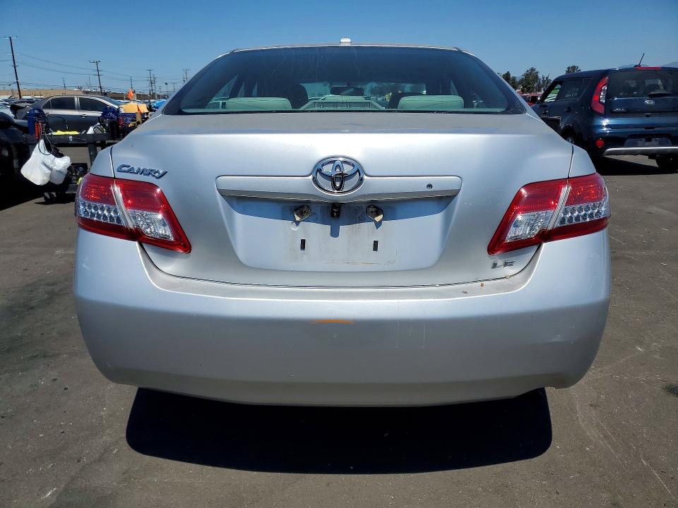 52460696 :رقم المزاد ، 4T4BF3EK0AR076929 vin ، 2010 Toyota Camry مزاد بيع