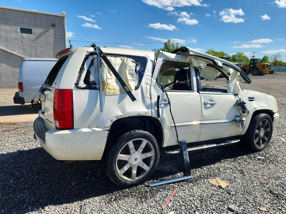 2008 Cadillac Escalade მანქანა იყიდება აუქციონზე, vin: 1GYFK63848R236824, აუქციონის ნომერი: 52911026